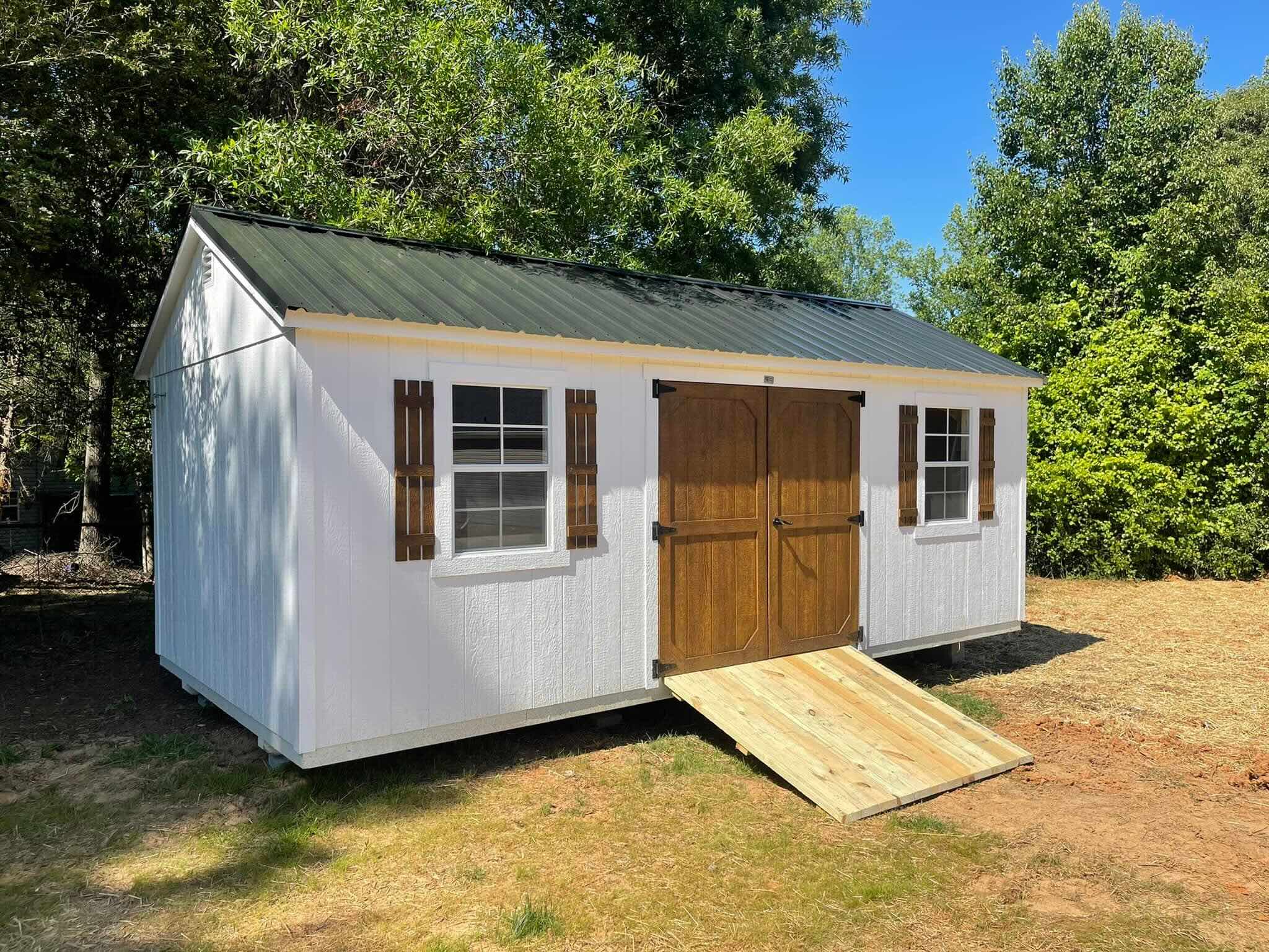 attractive shed with ramp
