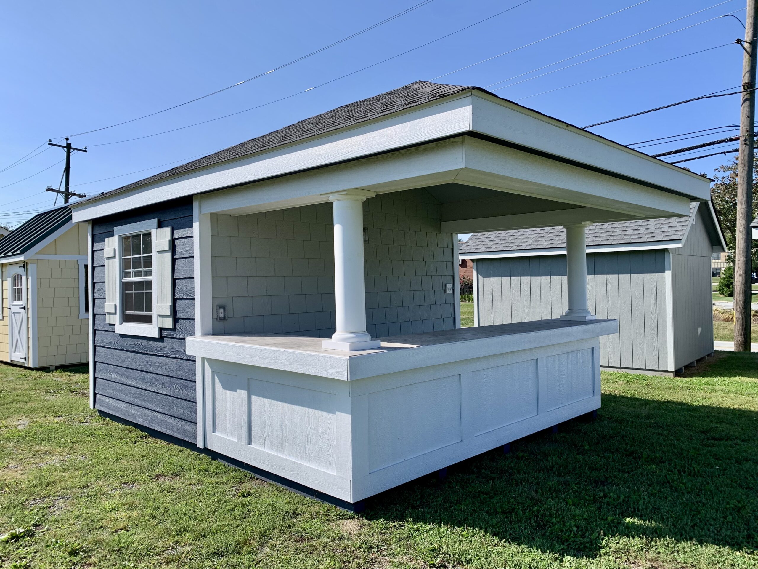12’x14′ Bel Air Poolhouse w/7″ Lap Siding, Hip Roof, & Recessed Lighting