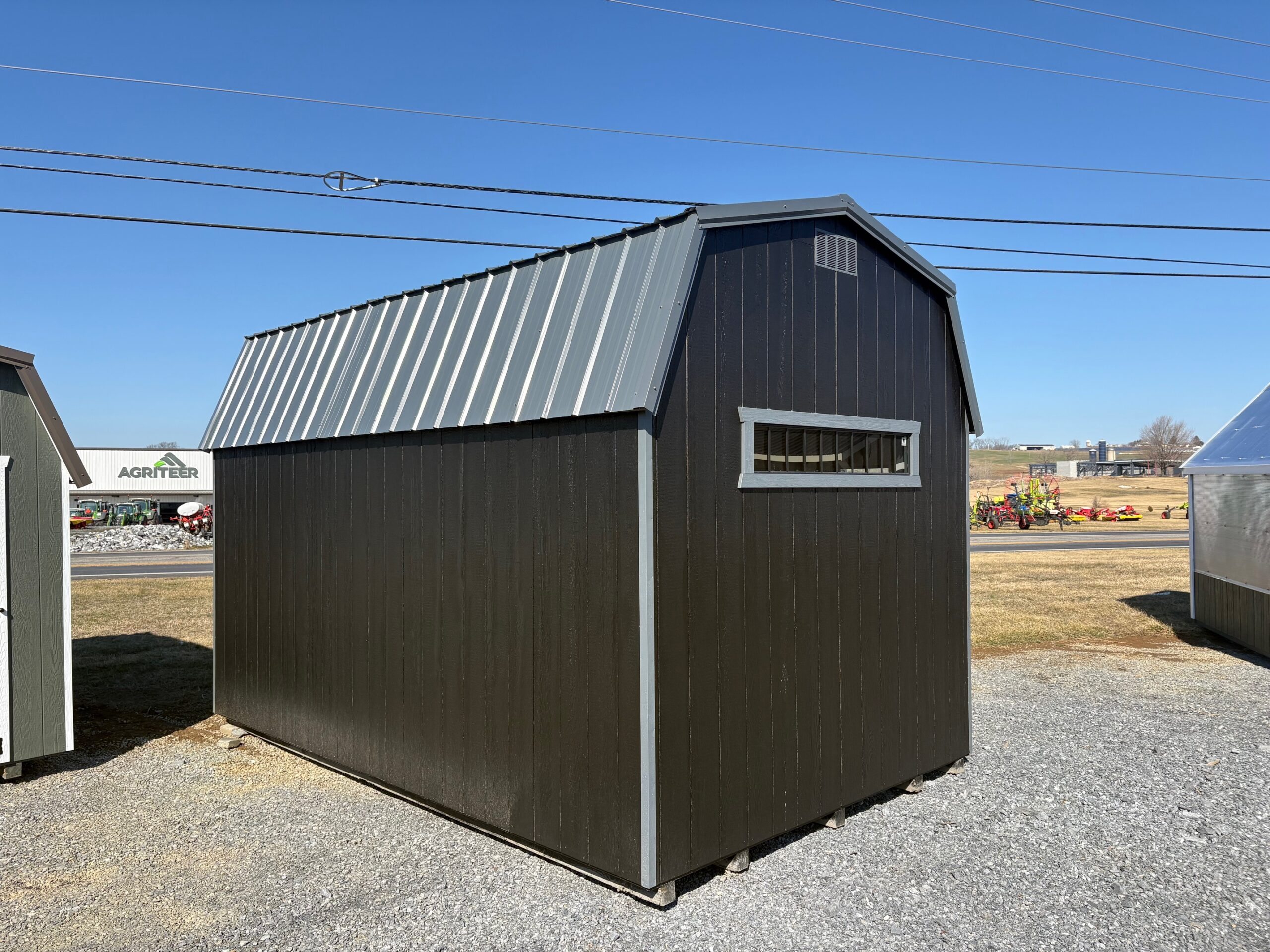 **SOLD** HB26001 10x16x7 Classic Barn