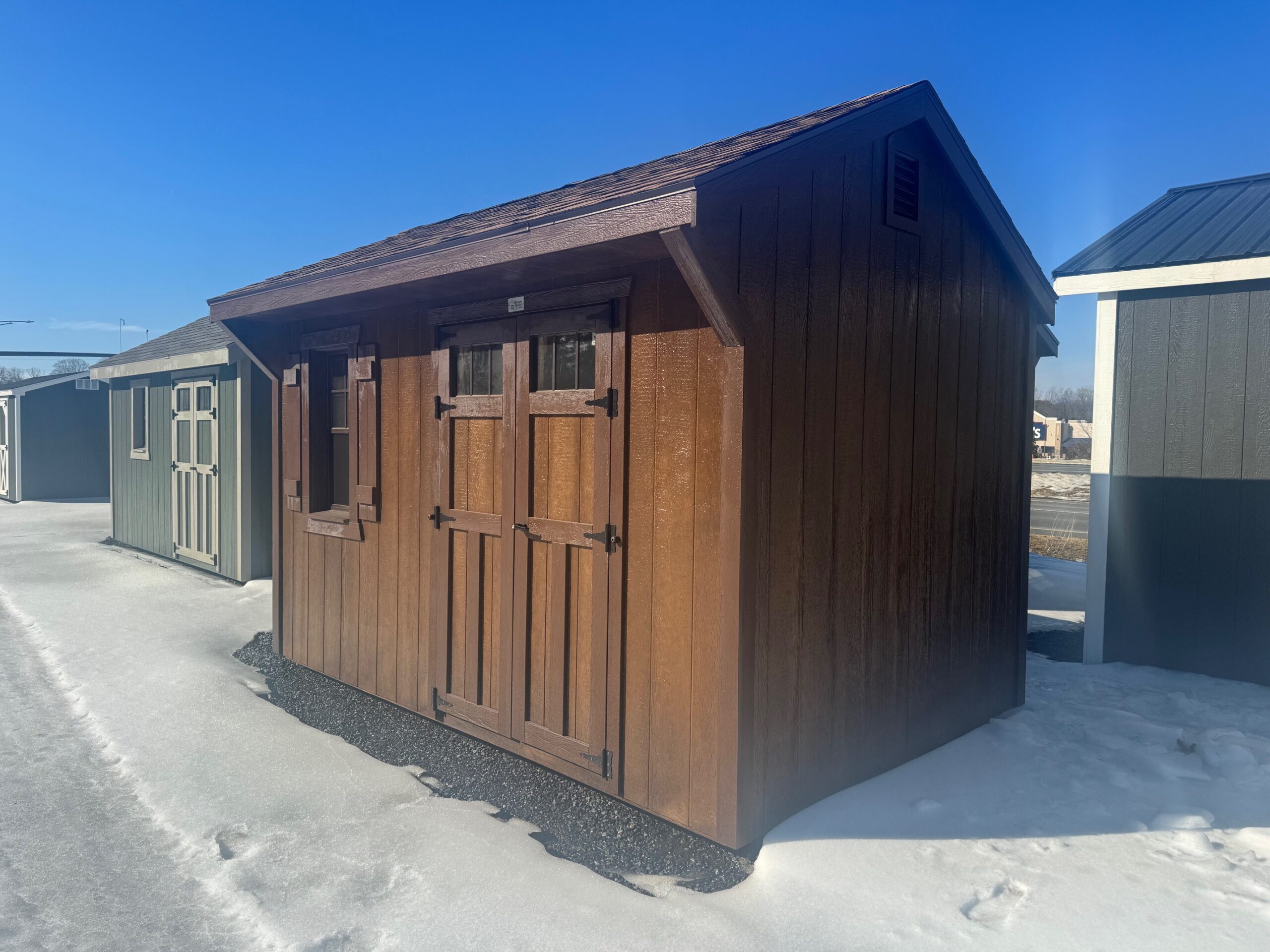 RV25051 8x12x7 Lakeside