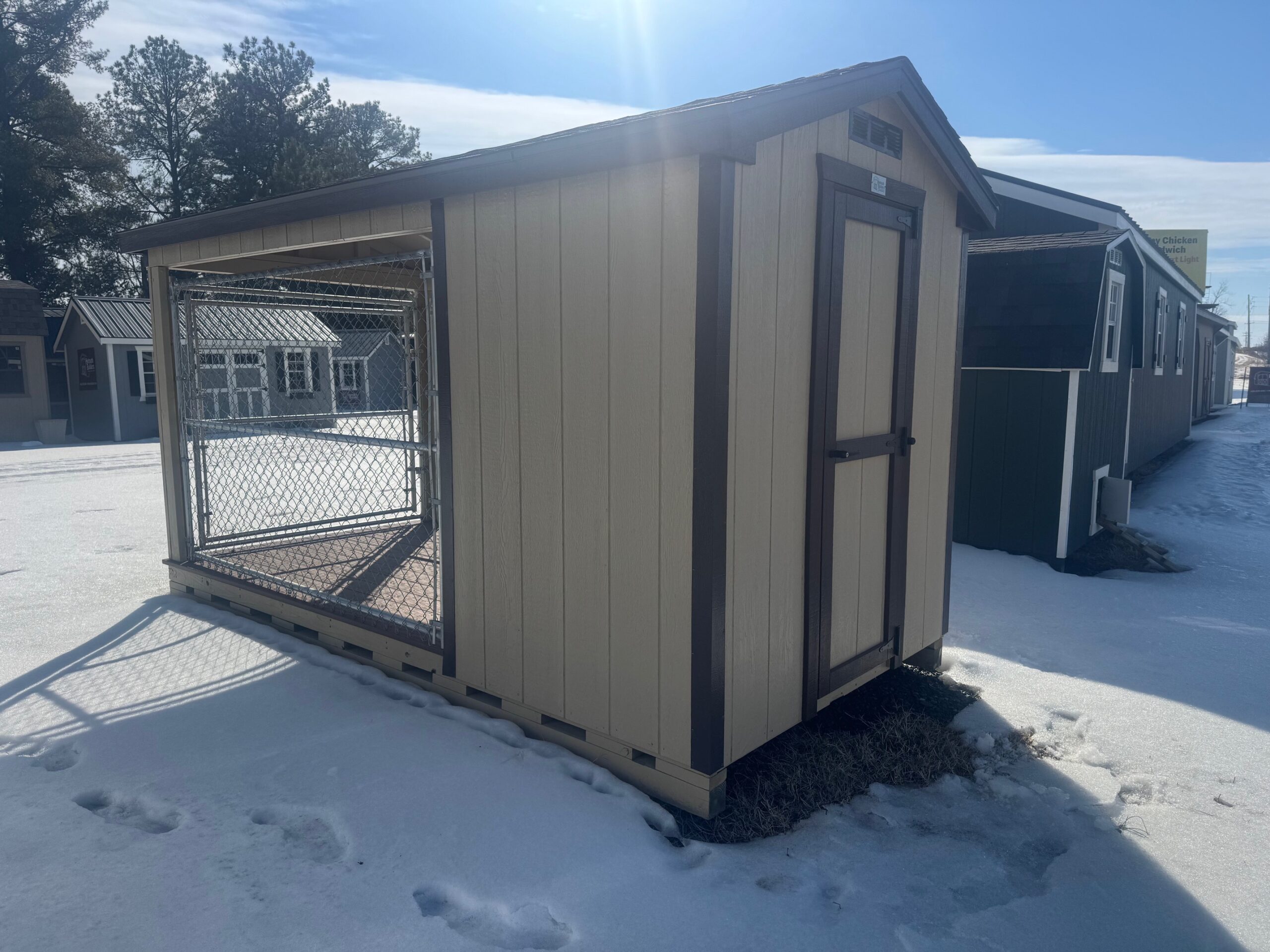 RV25103 6x12 Dog Kennel