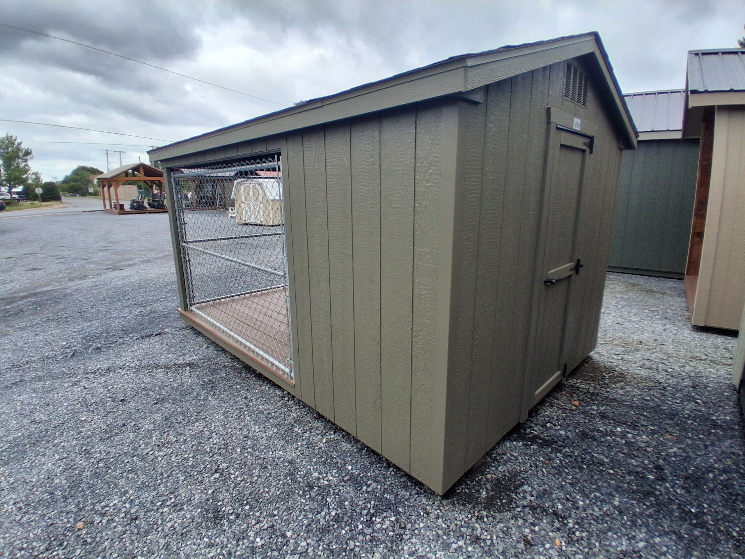 FR26026 8x12x6 Dog Kennel