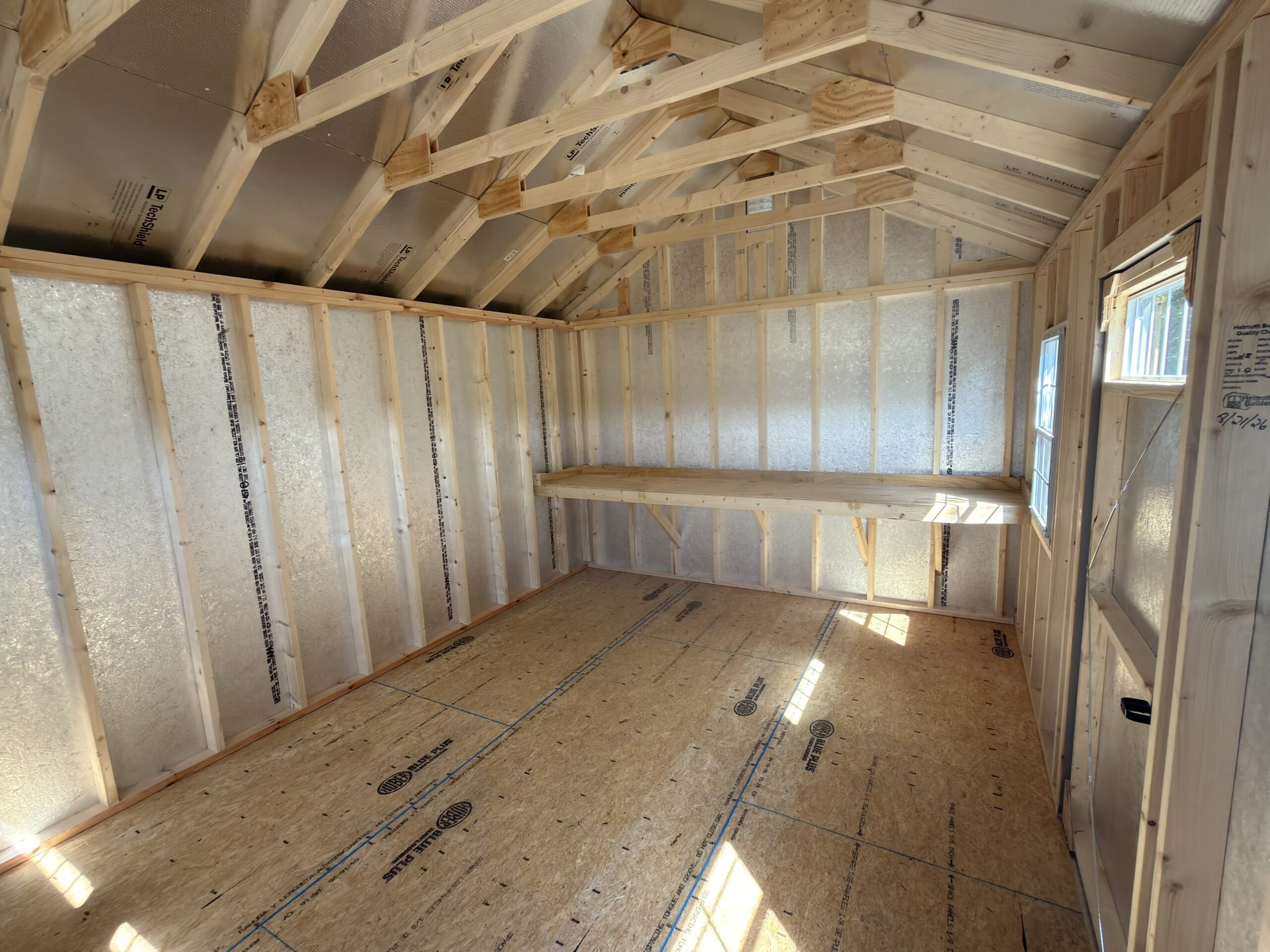 RV25617 12x16x8 Windsor