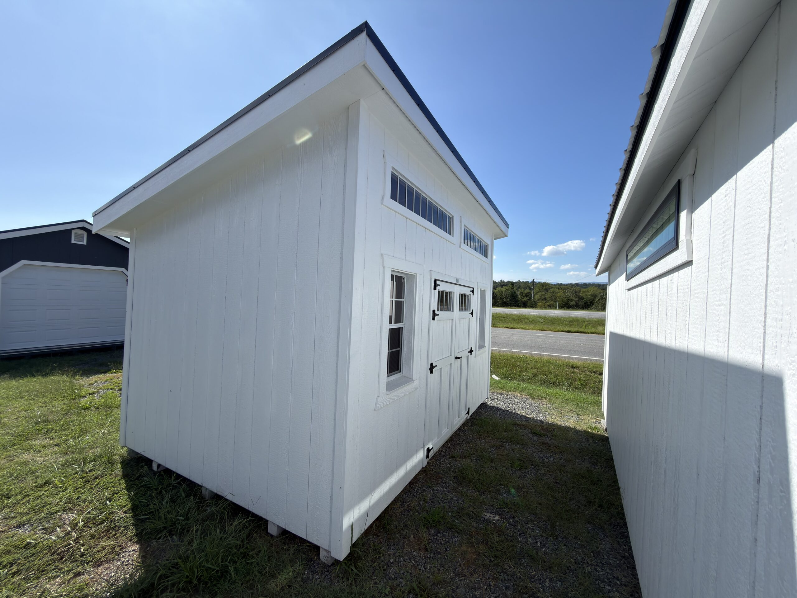RV25115 10x14x8 Studio