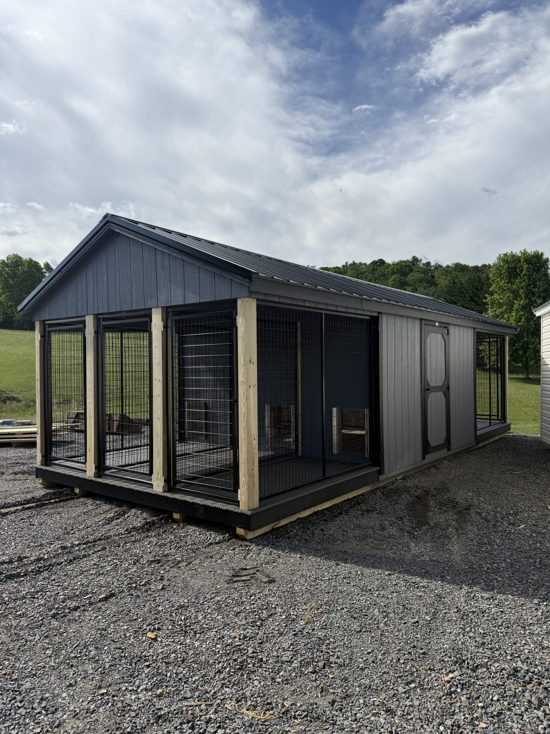 12×28 6 Run Kennel