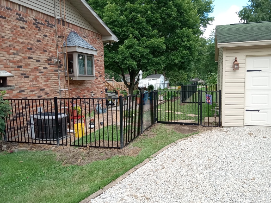decks & fences (23)