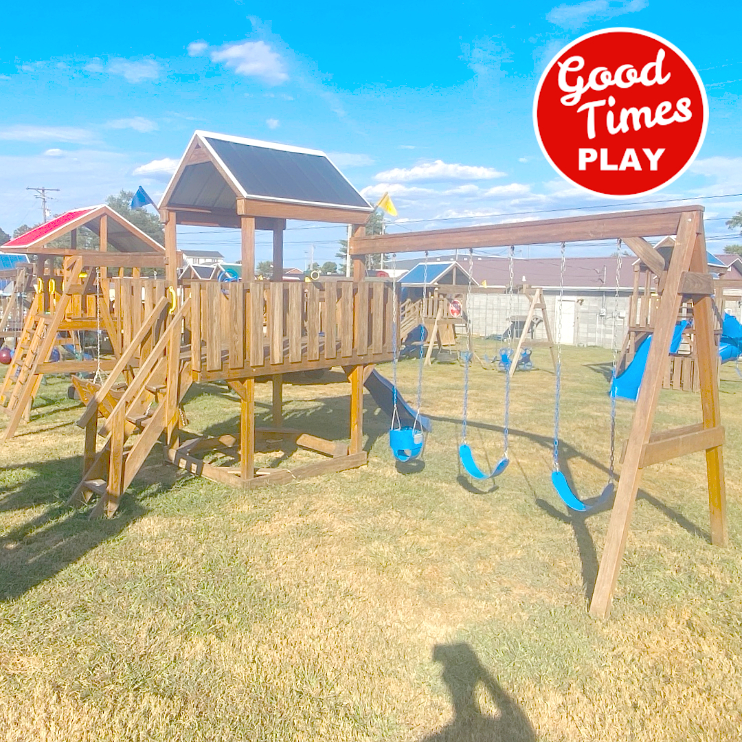 *SOLD*PRE-OWNED "Family Fun" 4ft Deck Height