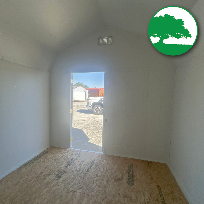 *SOLD*10' x 12' Insulated Barn