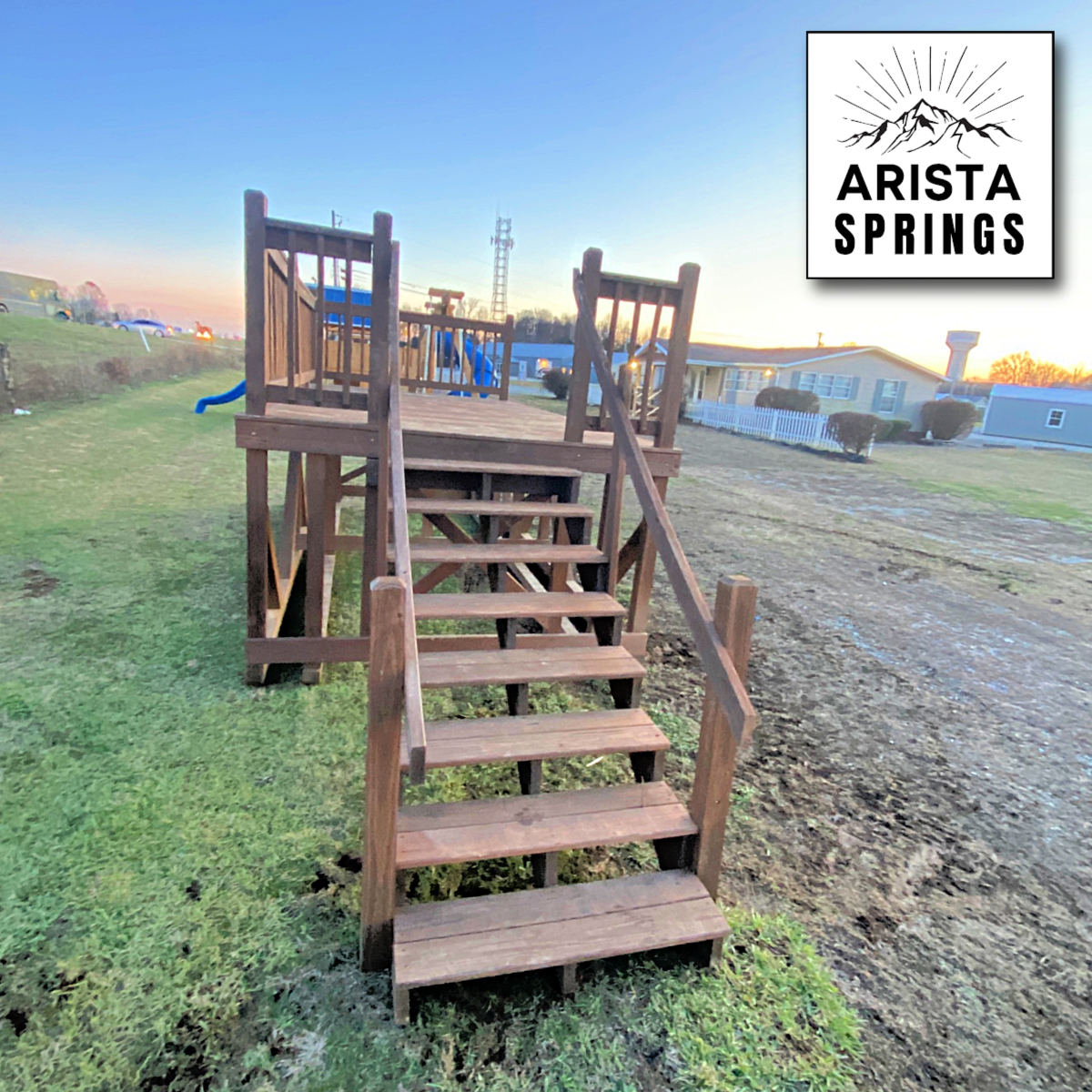 *SOLD*PRE-OWNED 8' x 16' Alpine Portable Deck