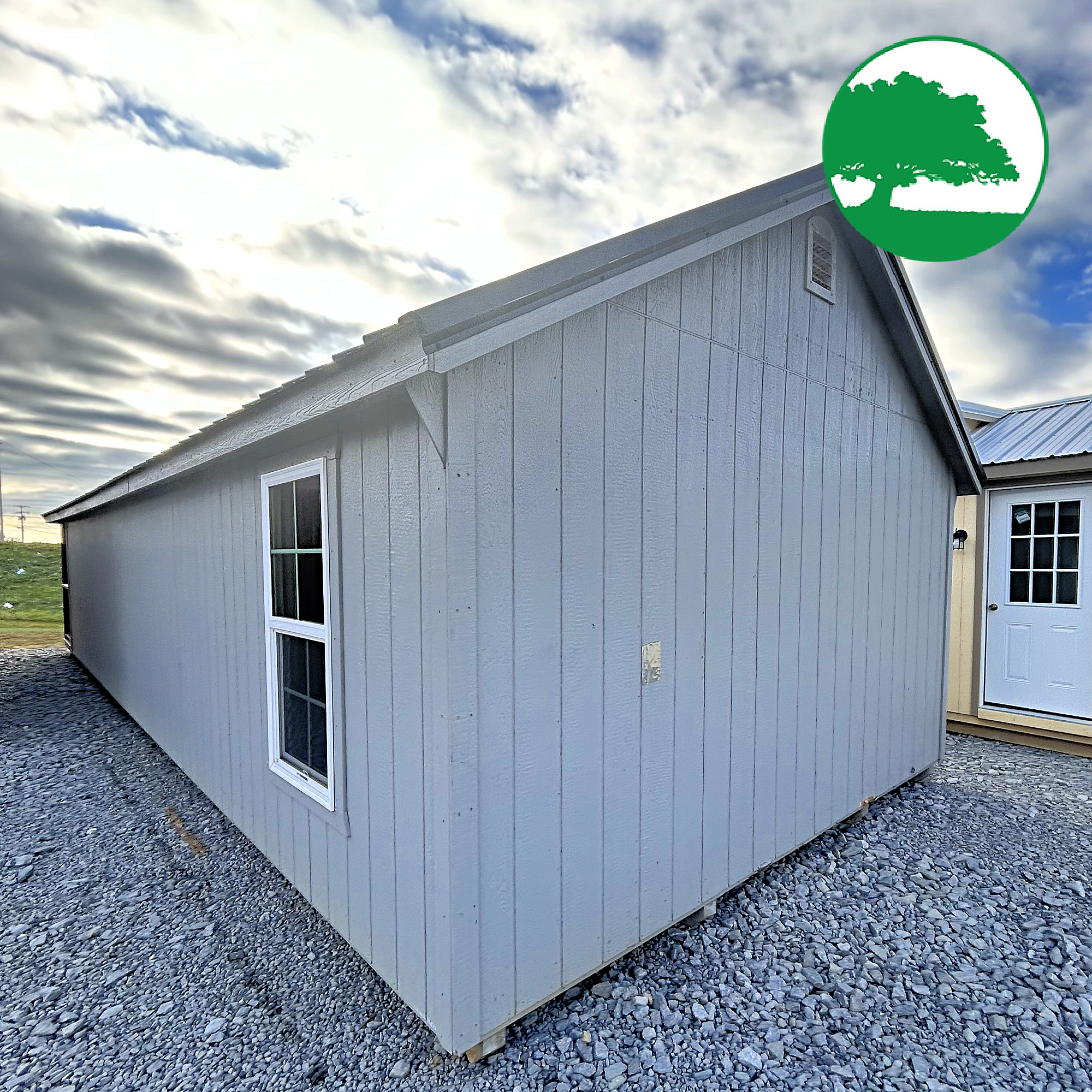 PRE-OWNED 14' x 40' Painted Deluxe Cabin