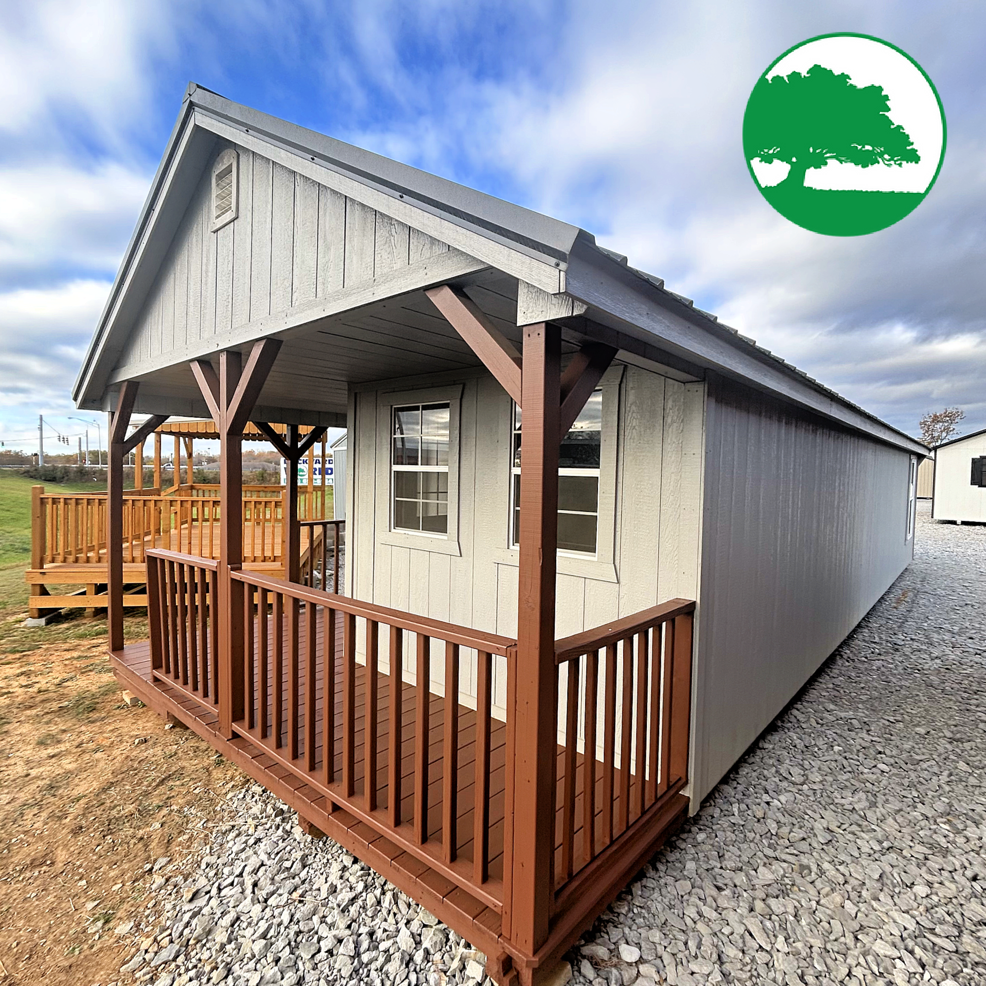 PRE-OWNED 14' x 40' Painted Deluxe Cabin