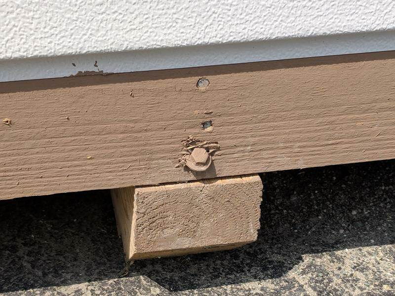 runner holding up shed