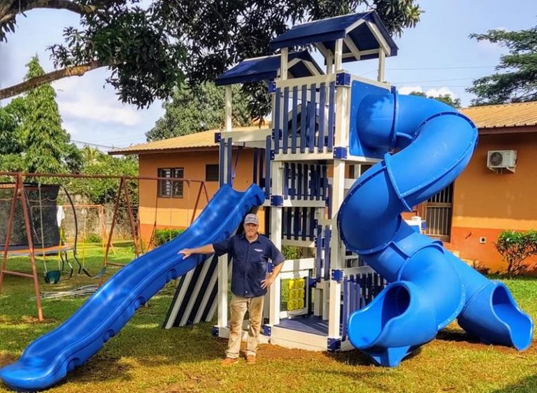 playset finished 2 768x562