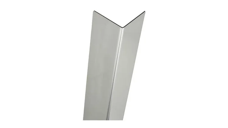 Corner trim