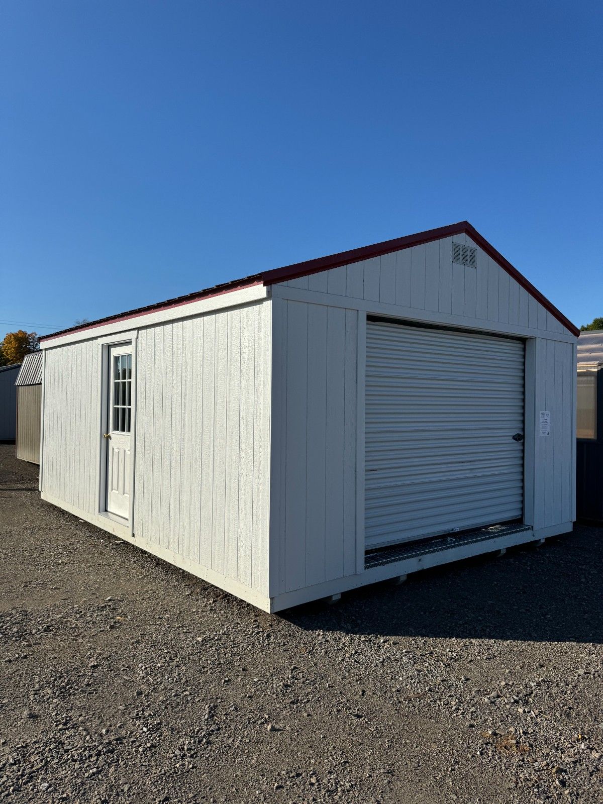 16×20 Lakeside Garage – 8445