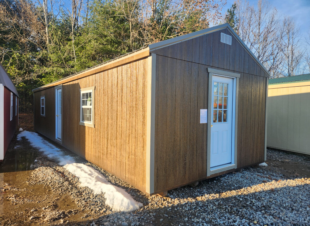 14×40 Lakeside Cottage #8994