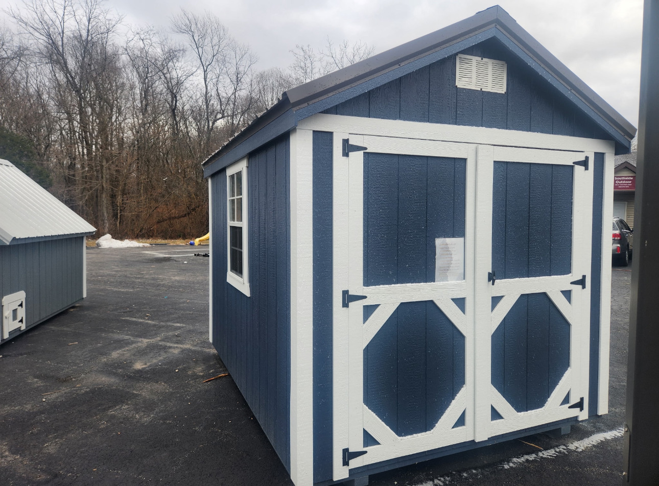 8×10 Deluxe Cottage #9017