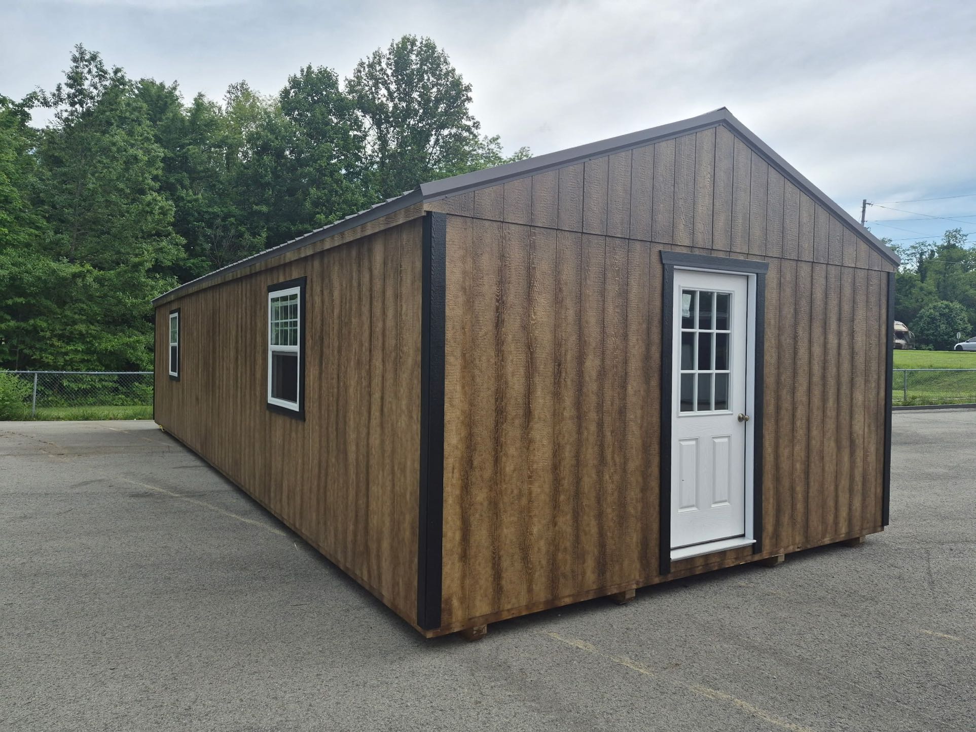 16×40 Lakeside Cottage
