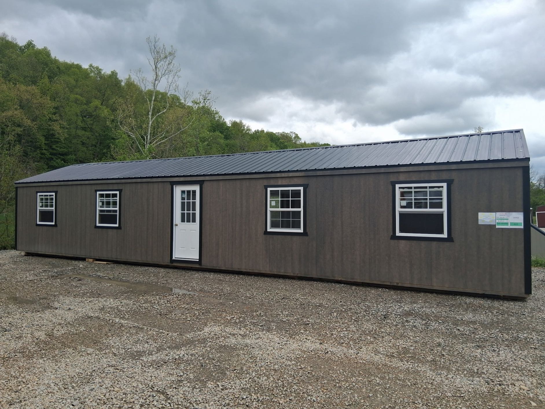 16x52 Lakeside Cottage #1075