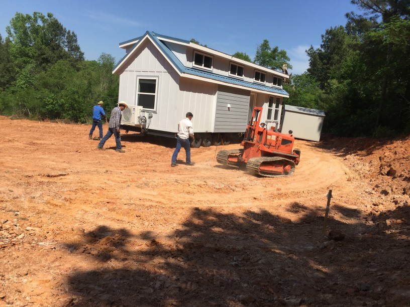 The Difference Between Mini-Cabins, Tiny Houses and Sheds