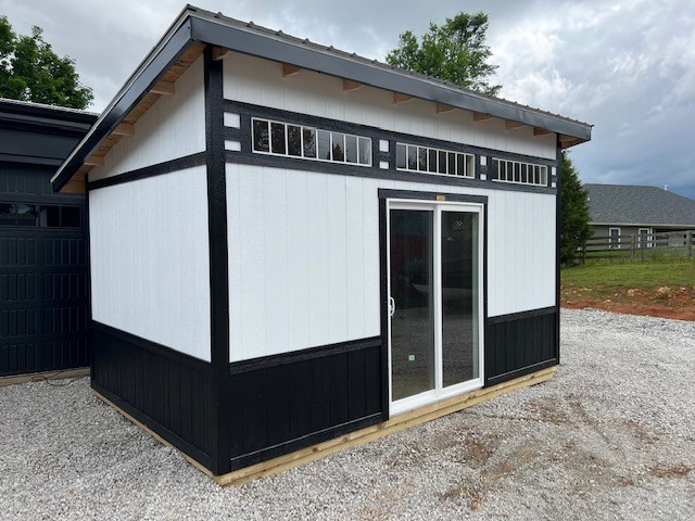 01766-10×16 Slant Studio-USED