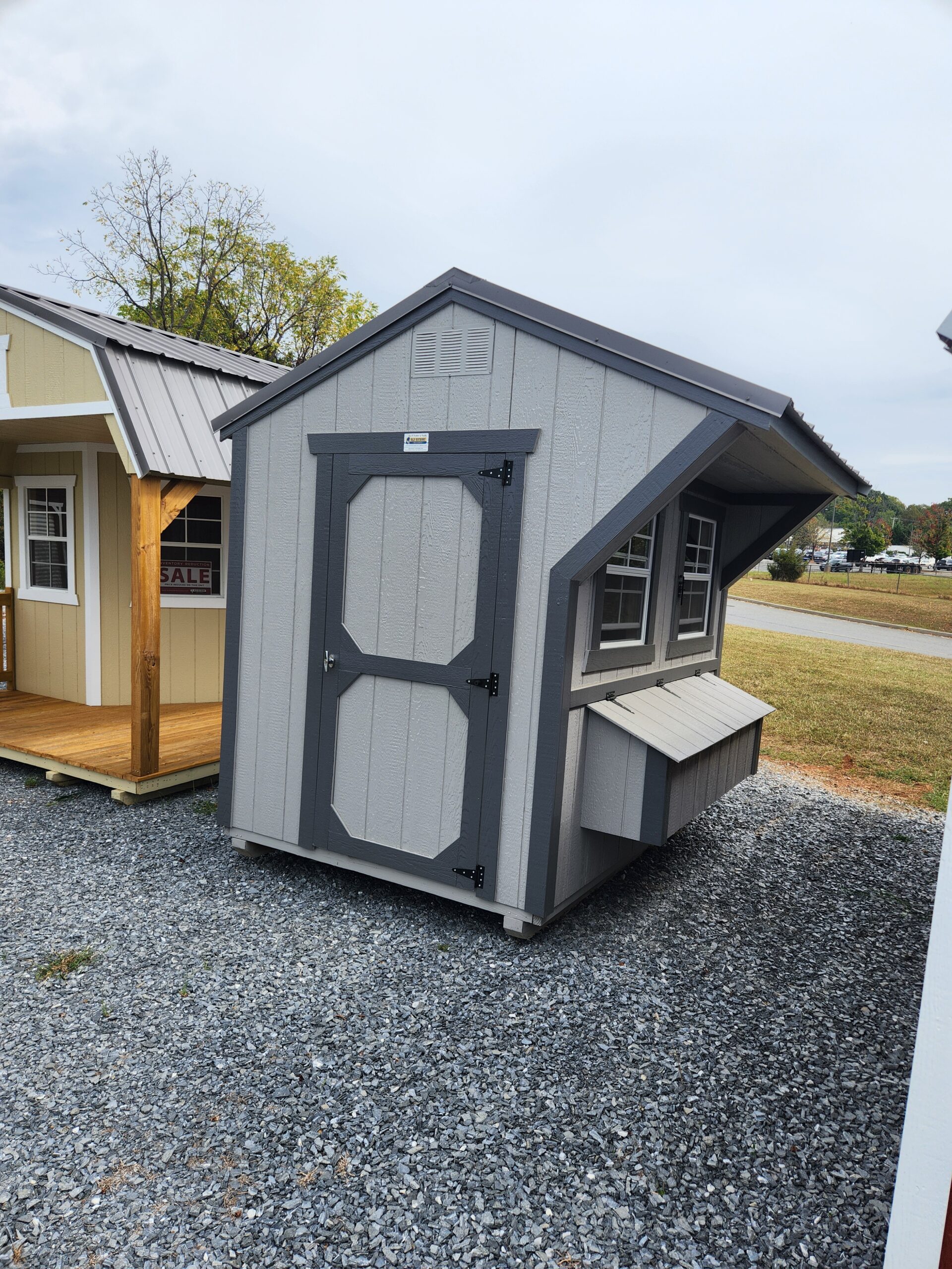 CHICKEN COOP-VA11169