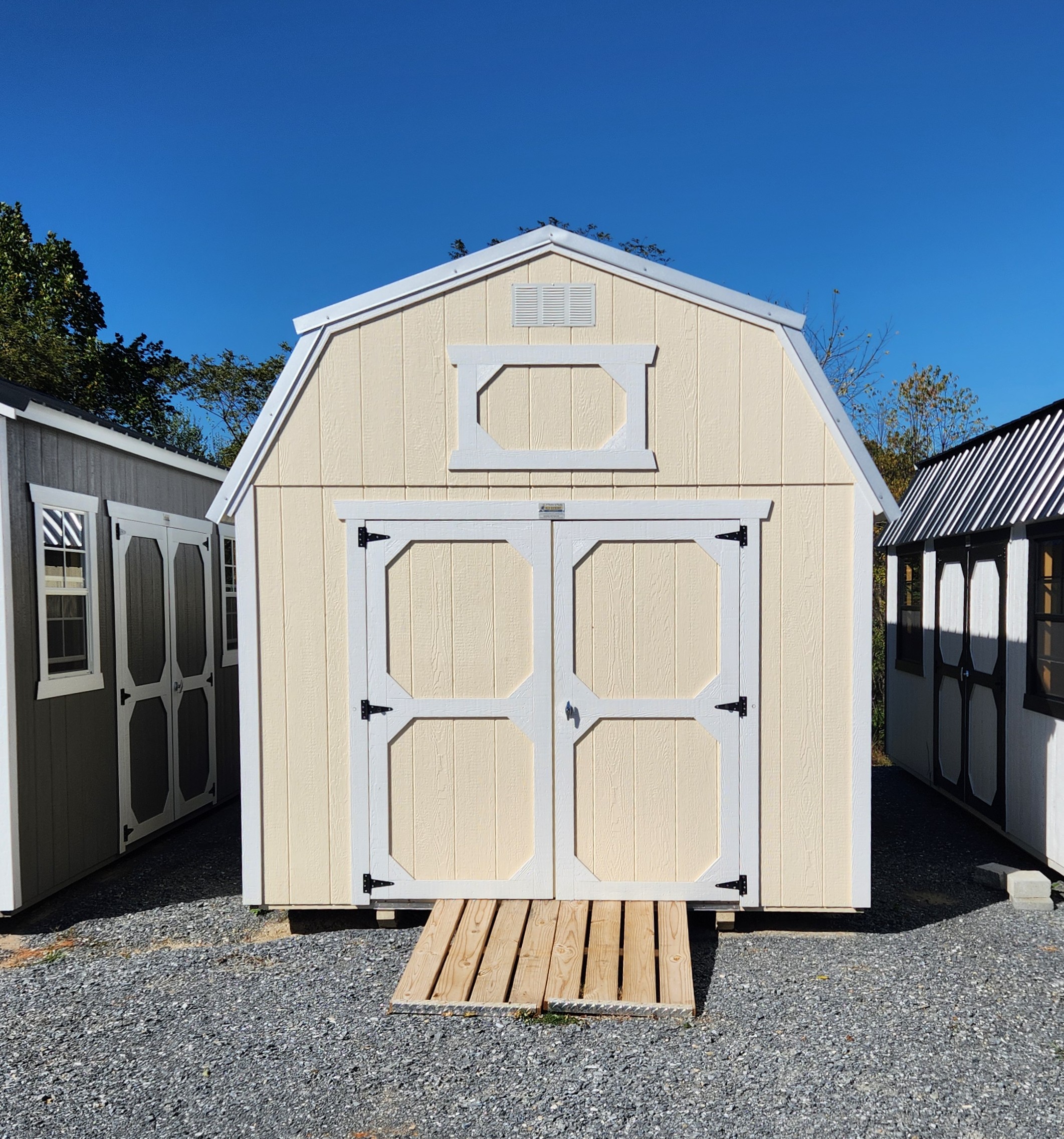 10X20 LOFTED BARN-E44444