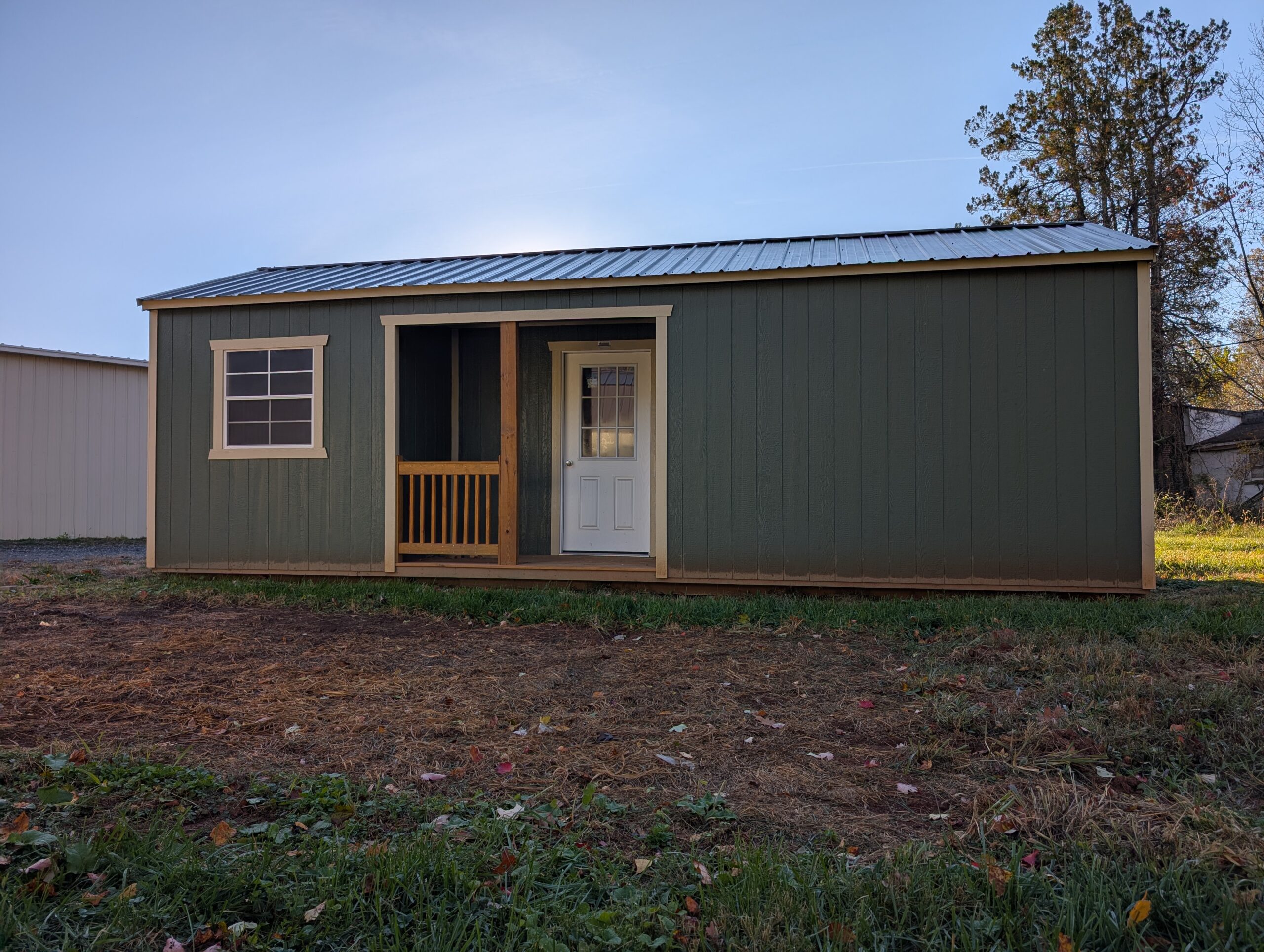 12X28 CENTER PORCH (USED)