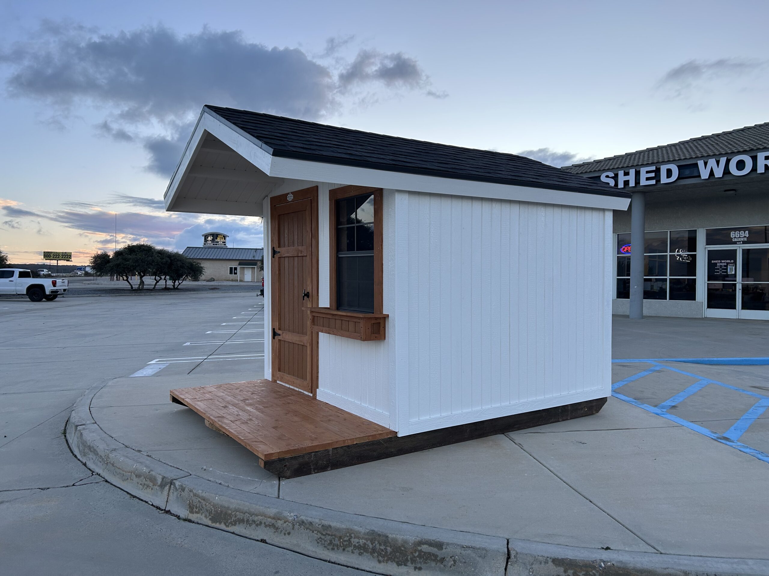 8X8 Rafter Porch Playhouse. Plus 8′ x 3′ covered porch (FOOTPRINT 11X8) STK #11855