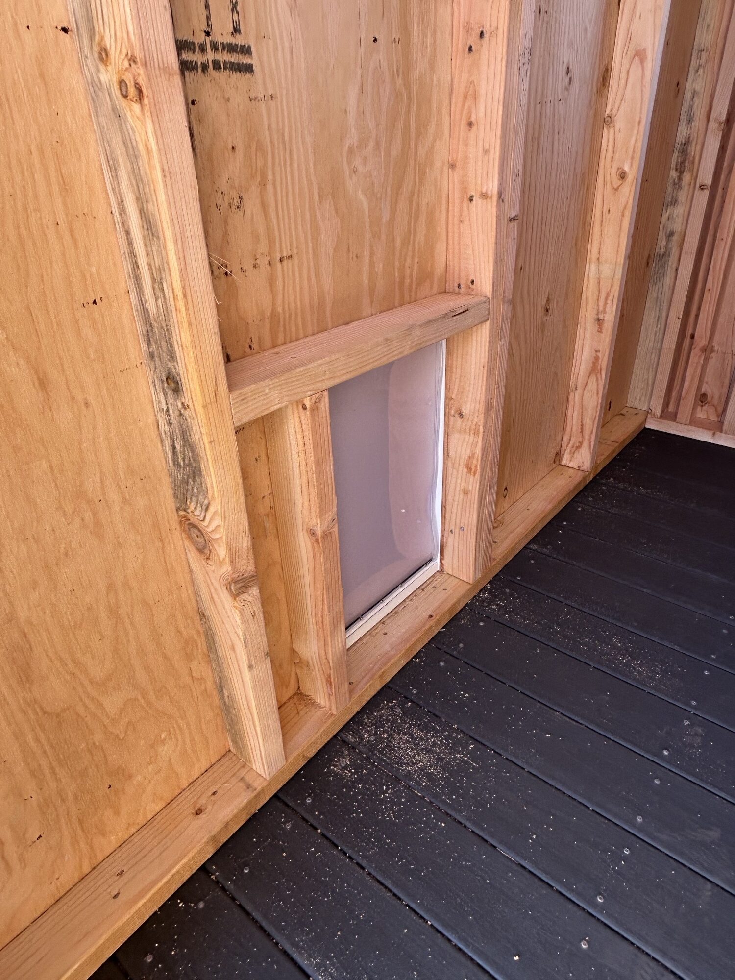 15X8 Dog Kennel STK 12024