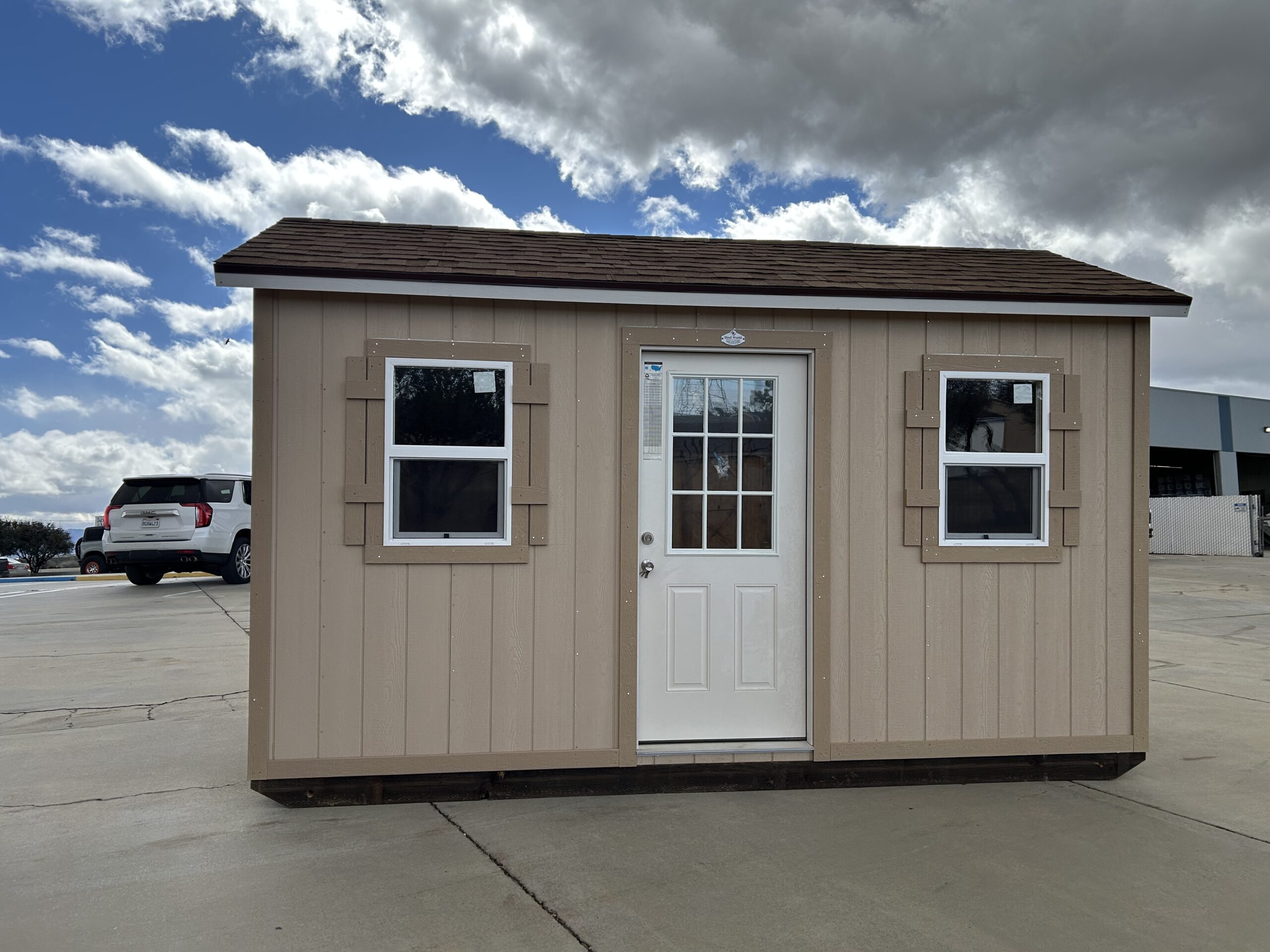 15×8 Tall Peak 8 Stock# 11981