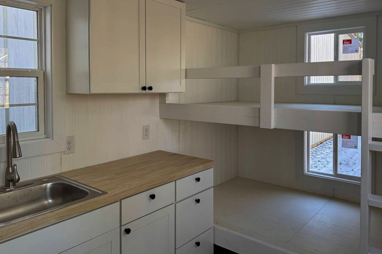 The Cottage 8×20