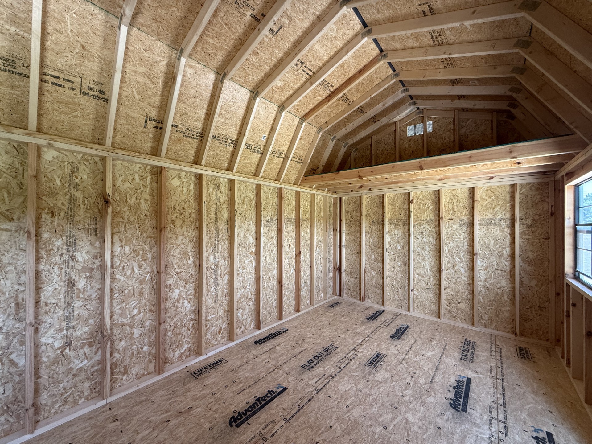 10x20 Side Lofted Barn