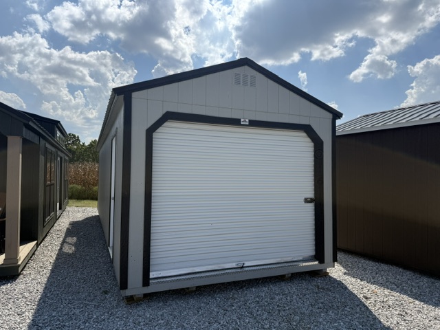 12×32 Garage