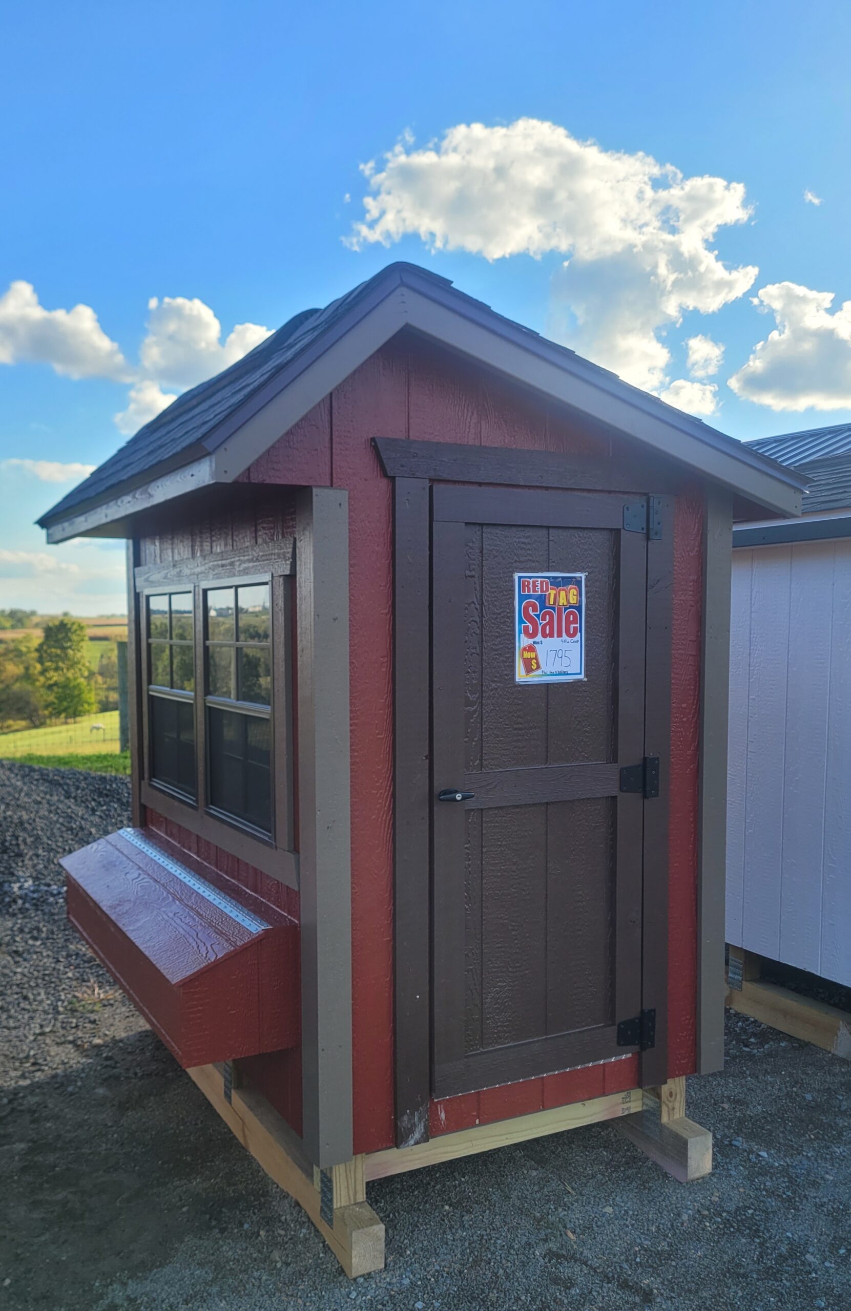 #73 4’x6′ Saltbox Coop