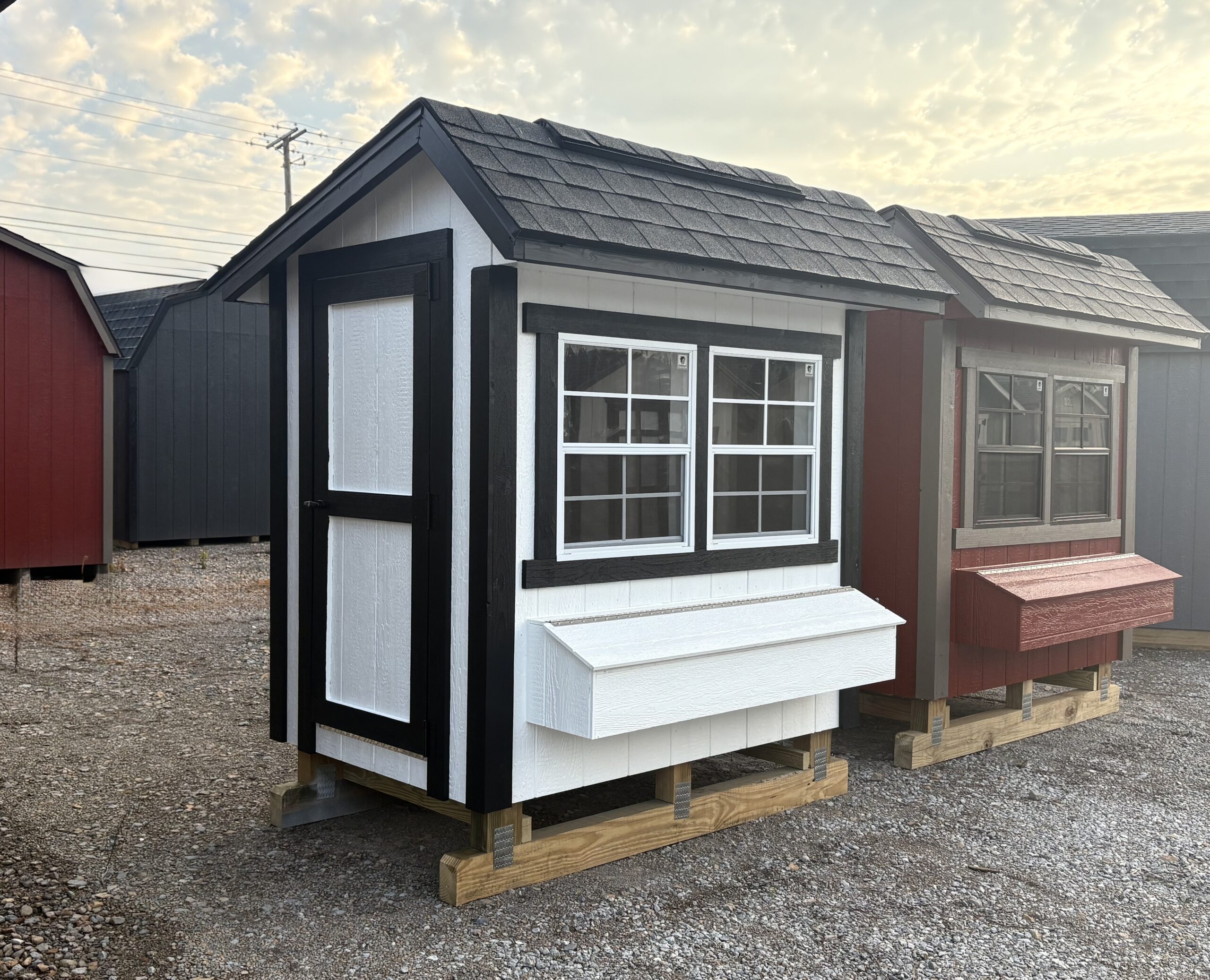 #70 4’x6’ Saltbox Chicken Coop