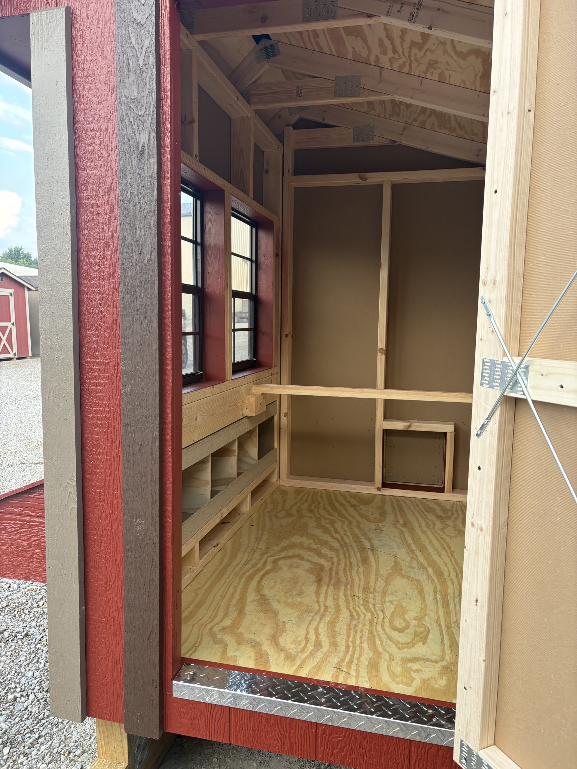 #73 4'x6' Saltbox Chicken Coop