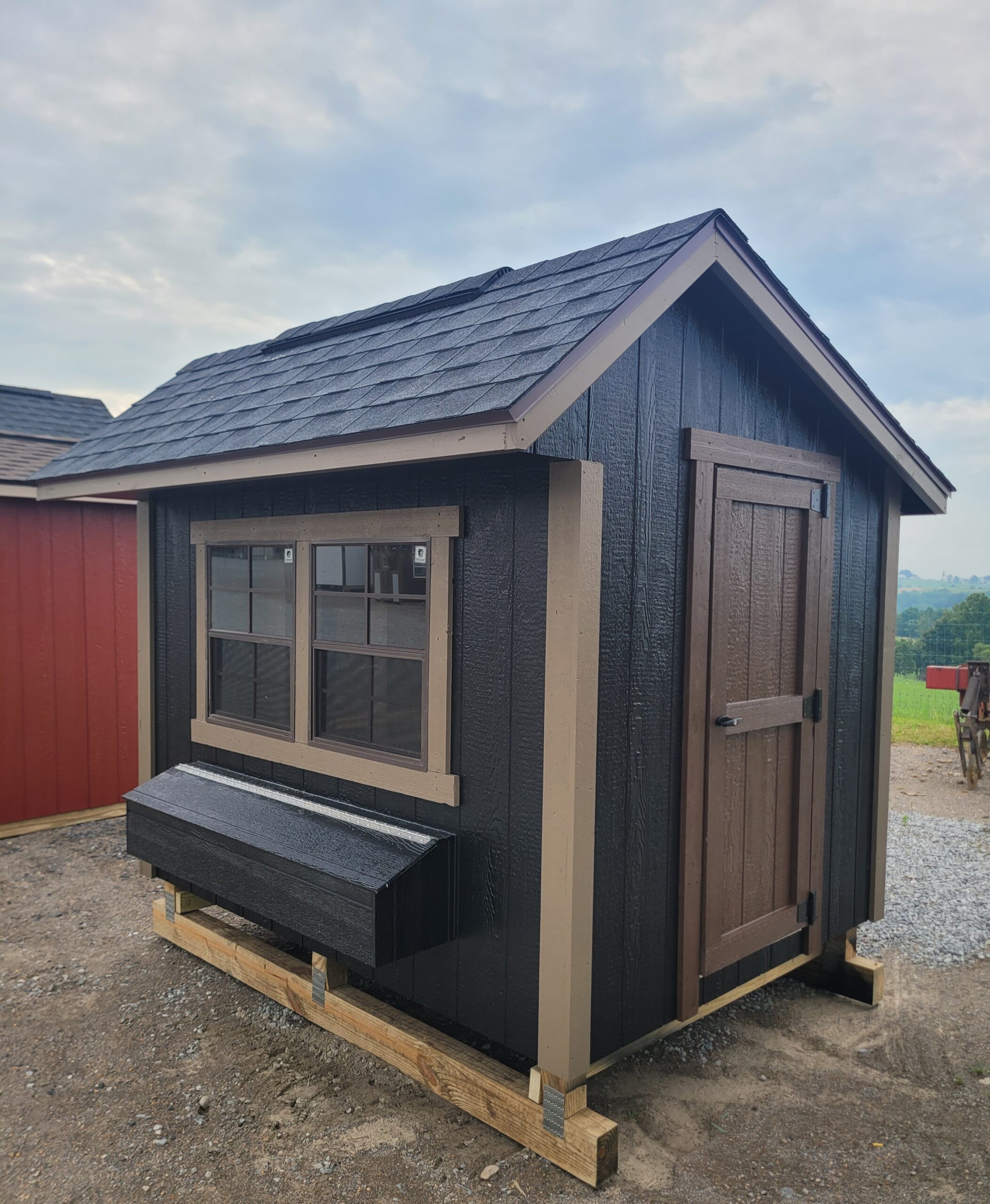 #40-6’x8′ Saltbox Coop