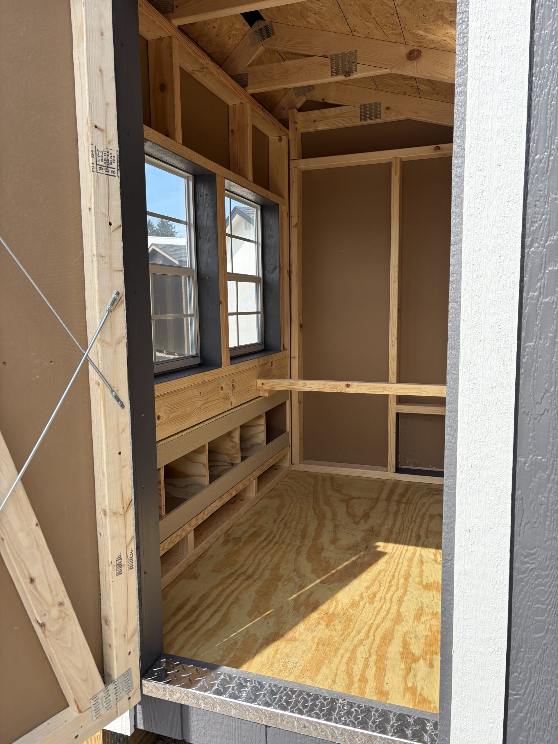 #60 4’x6’  Saltbox Chicken Coop