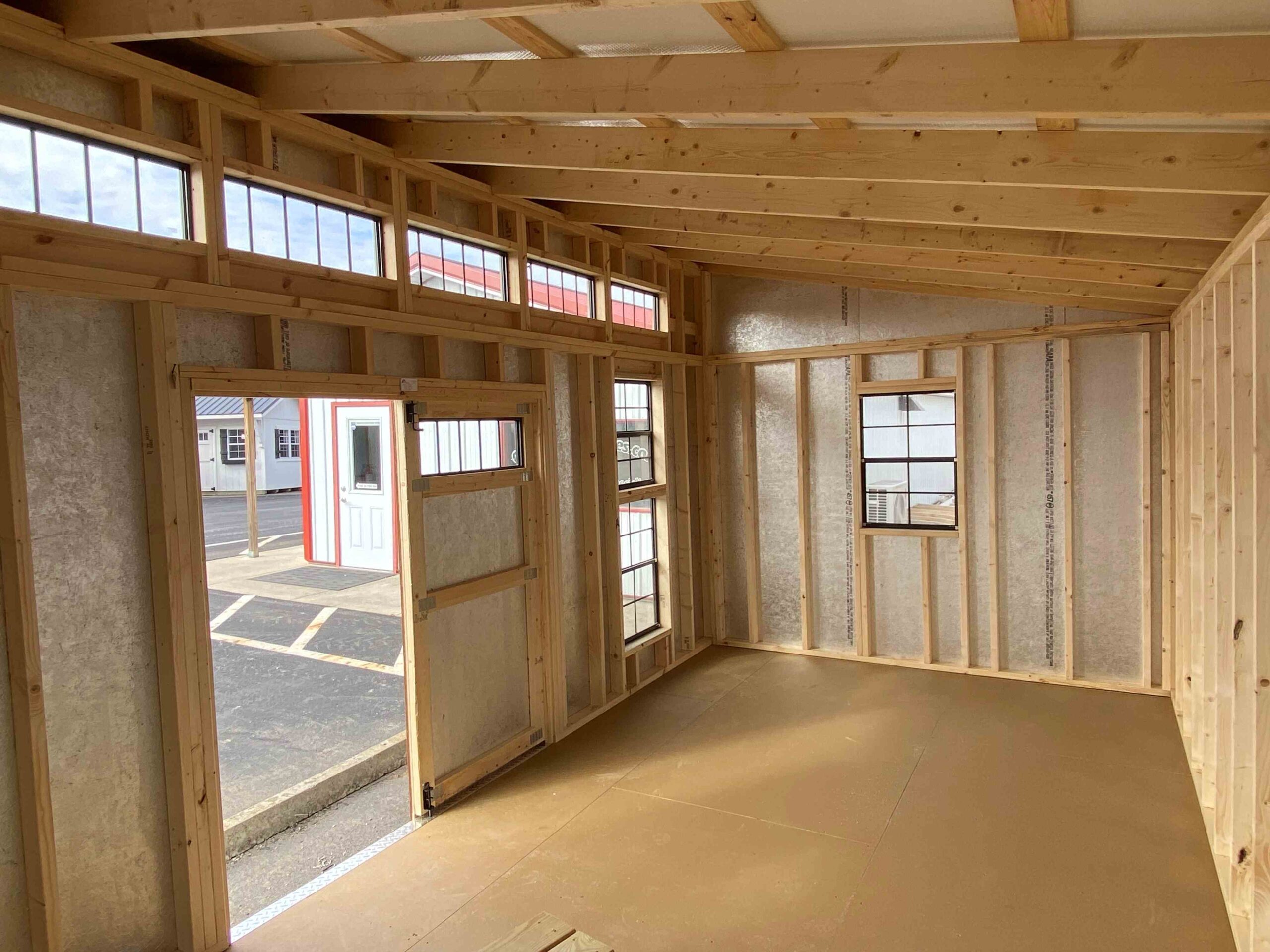 Studio 10 x 20