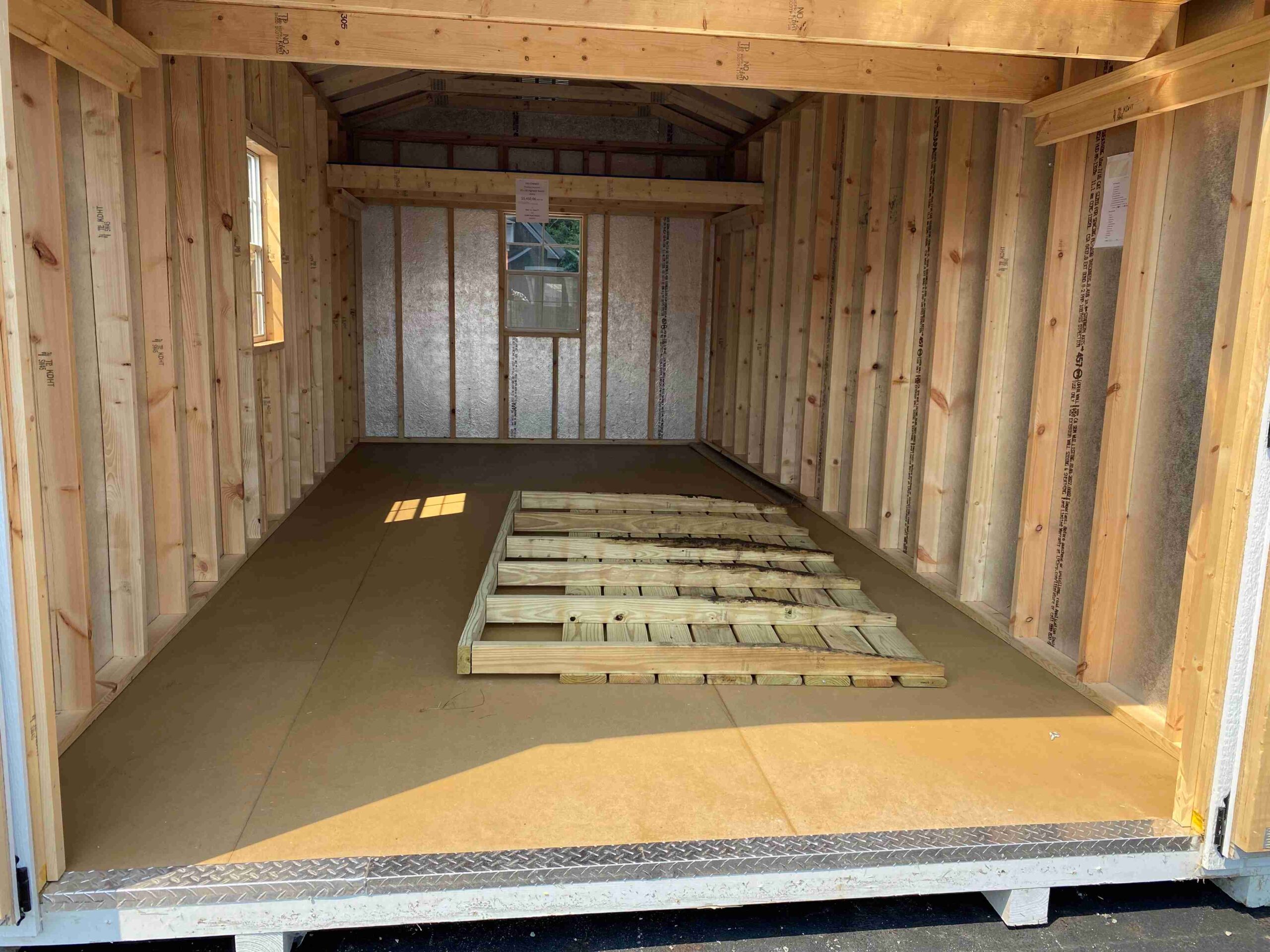 PRE-OWNED Highwall Ranch 10 x 20