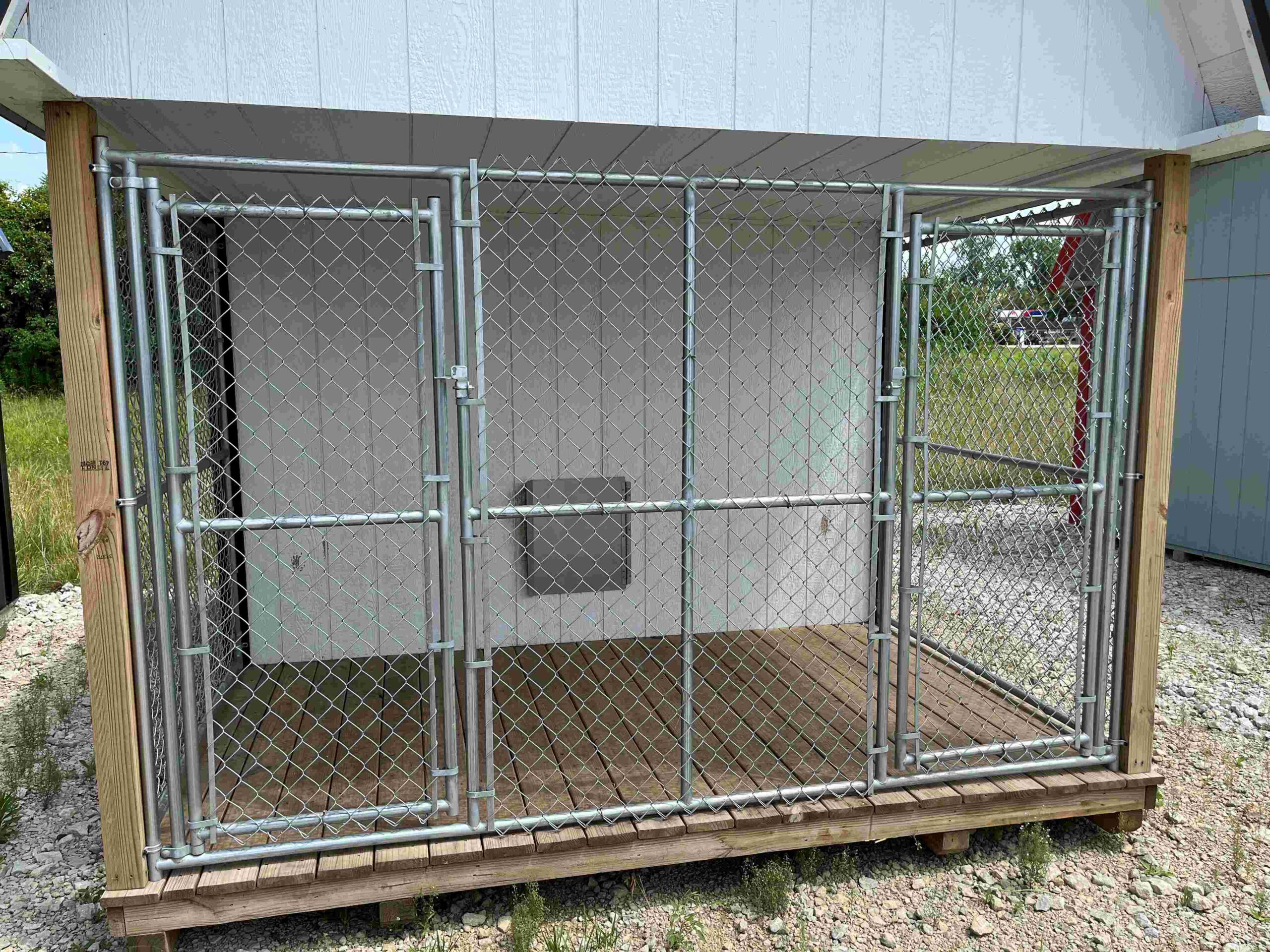 PRE-OWNED Dog Kennel 10 x 12