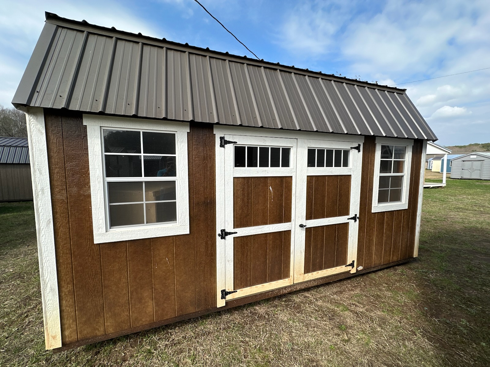10×16 Side Lofted Barn (8313)